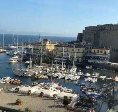 FOTO&VIDEO - Salisburgo in hotel sul lungomare: le immagini dalla stanza del bomber Dabbur