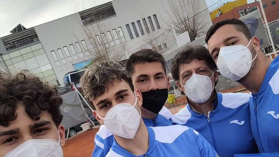 Enzo Cuomo (sindaco di Portici) "Lo sport per esaltare i valori, dal calcio al tennis importante rimettersi in gioco 