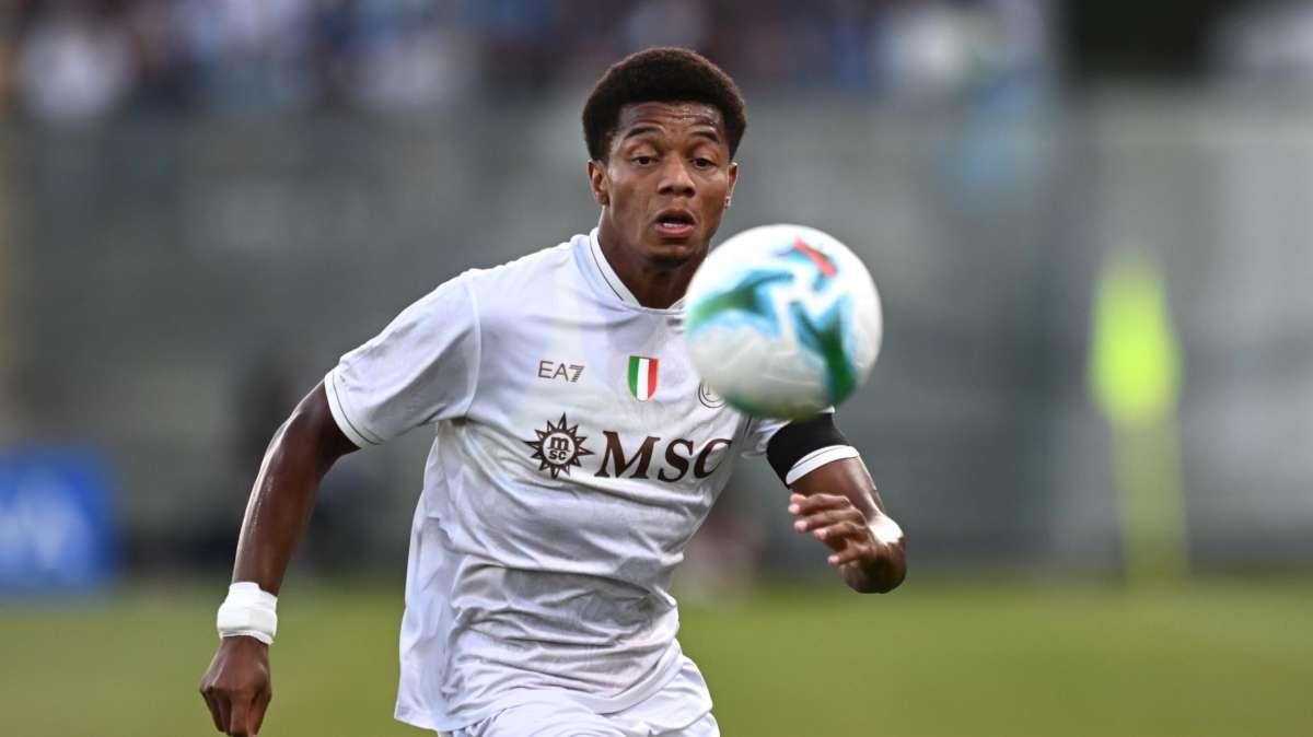 Neres non accelera, Il Mattino: si vogliono evitare fastidiose ricadute, salta la Fiorentina