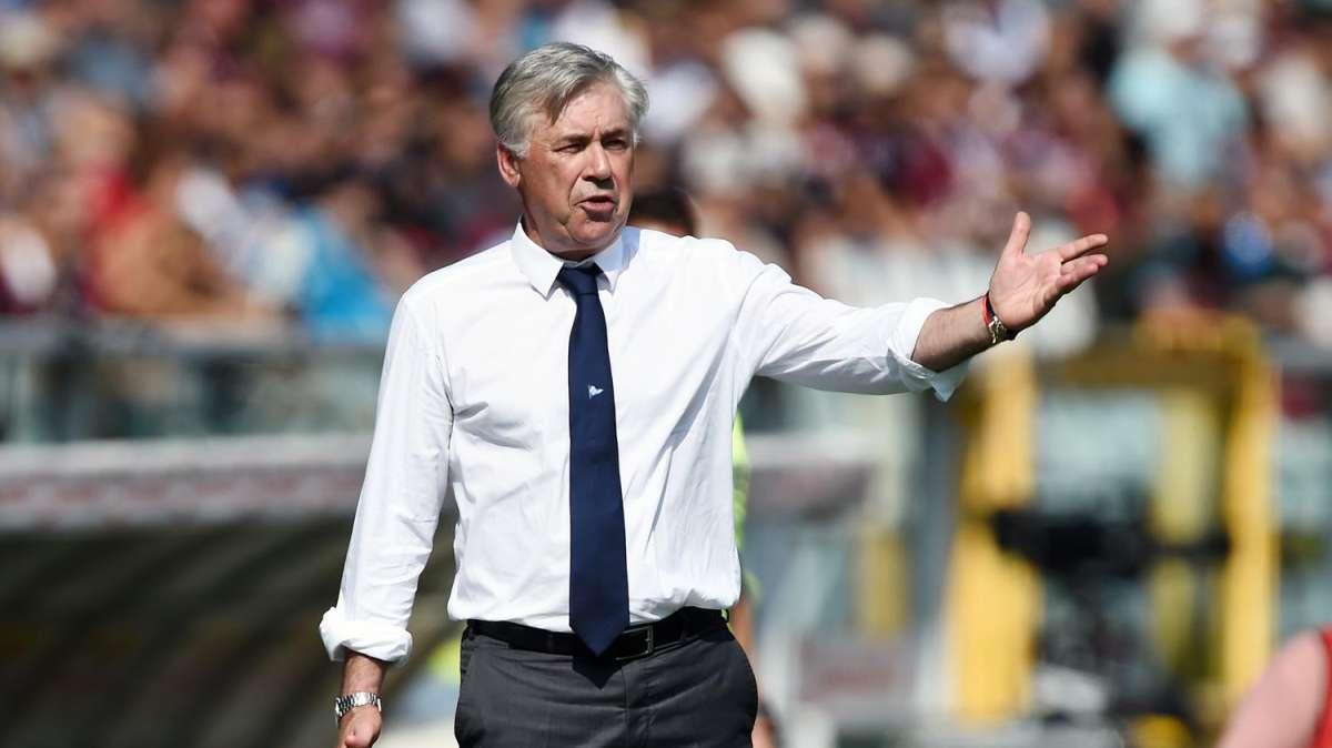 “Un arrivo mi darebbe problemi di gestione”: Ancelotti chiude al mercato, salvo ‘incatenamenti"...
