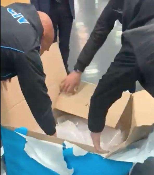VIDEO - Siparietto Spalletti-Ultras a Castel Volturno: in regalo il volante della Panda!