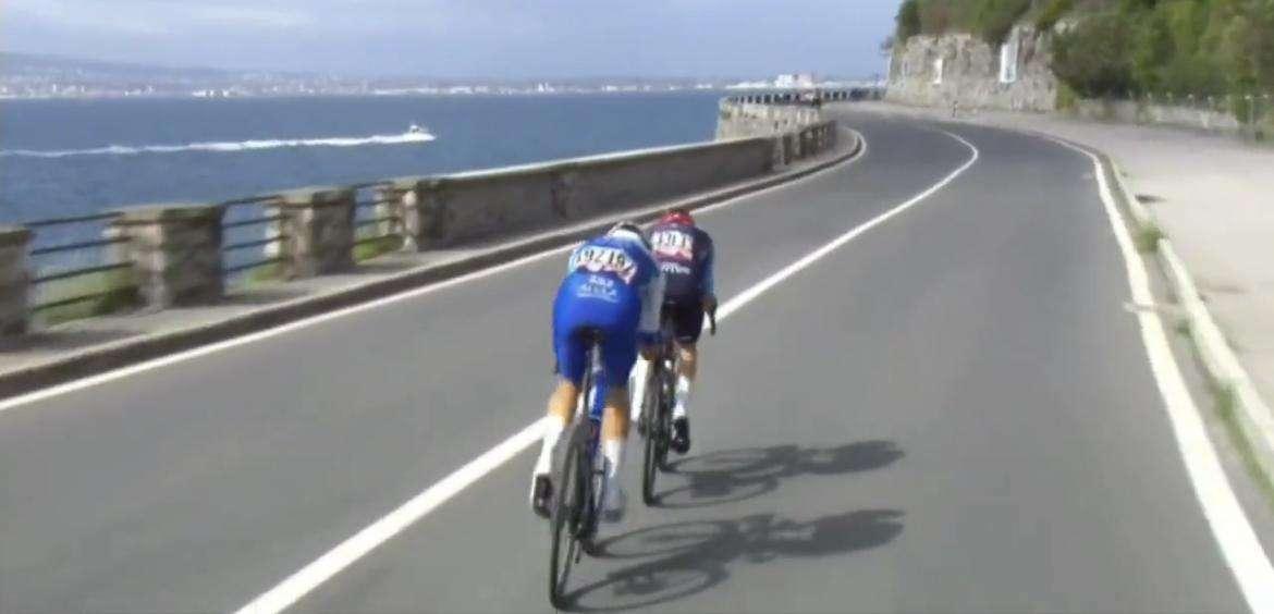 Giro d’Italia a Napoli, telecronisti estasiati: “Tappa capolavoro, la tappa della bellezza!”