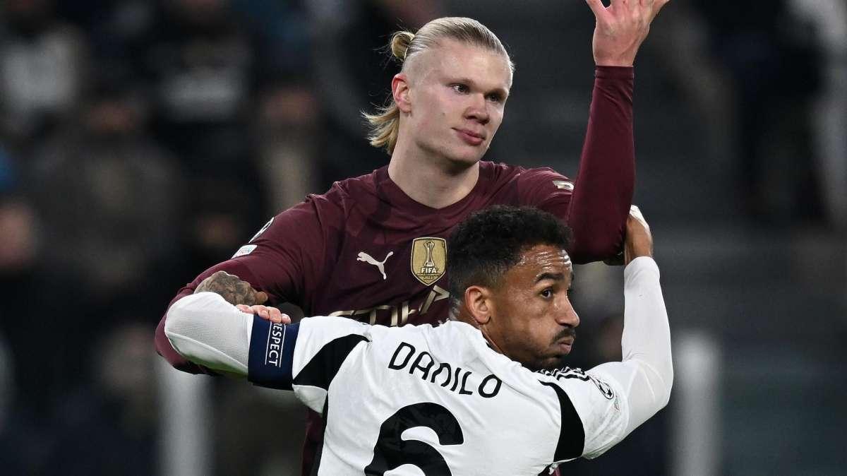 Napoli su Danilo, insuperabile col City in Champions: i giornali lo esaltano
