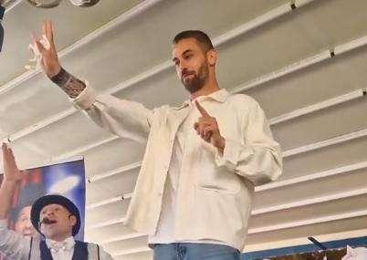 Spinazzola assistente mago per il compleanno di sua figlia, presenti due azzurri