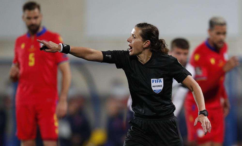 L'Italia accoglie l'ucraina Monzul: arbitrerà in Serie A femminile