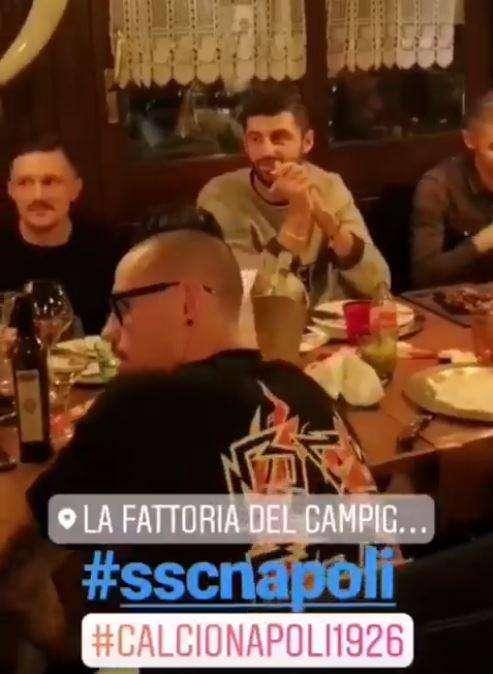 VIDEO - "Oh Lorenzo portaci a Madrid!", alla cena di squadra bellissimo coro degli azzurri per Insigne 