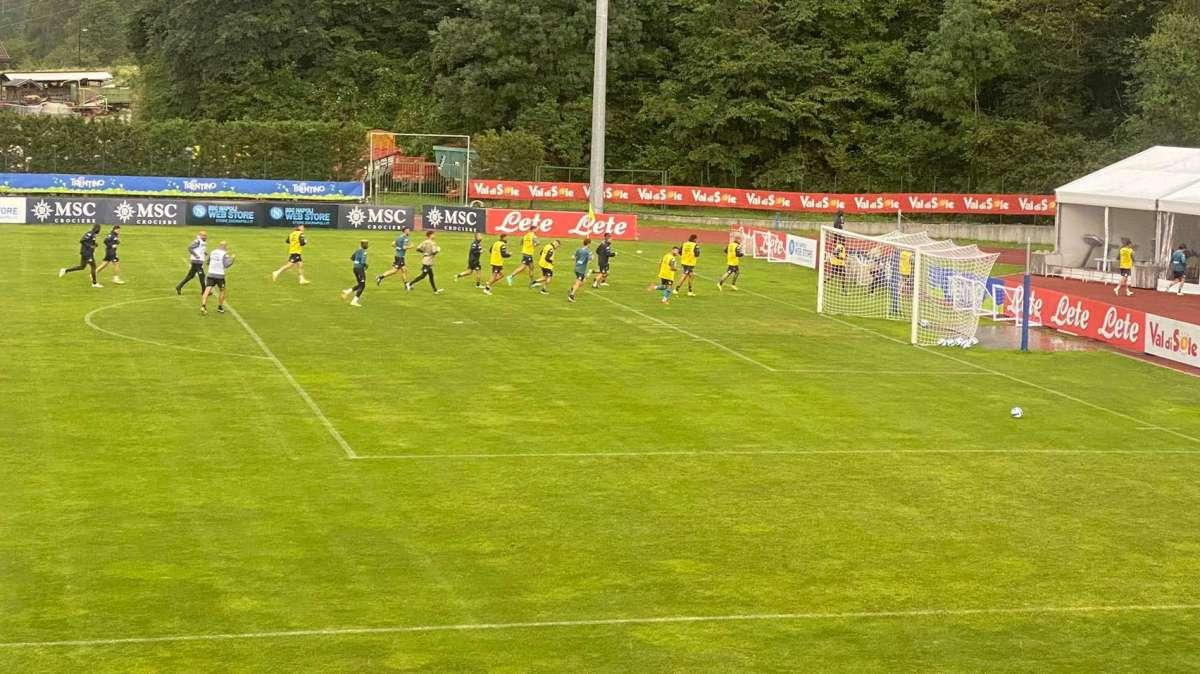 RILEGGI LIVE - Dimaro, day 8: partita 11 vs 11 interrotta dal maltempo, Manolas a parte