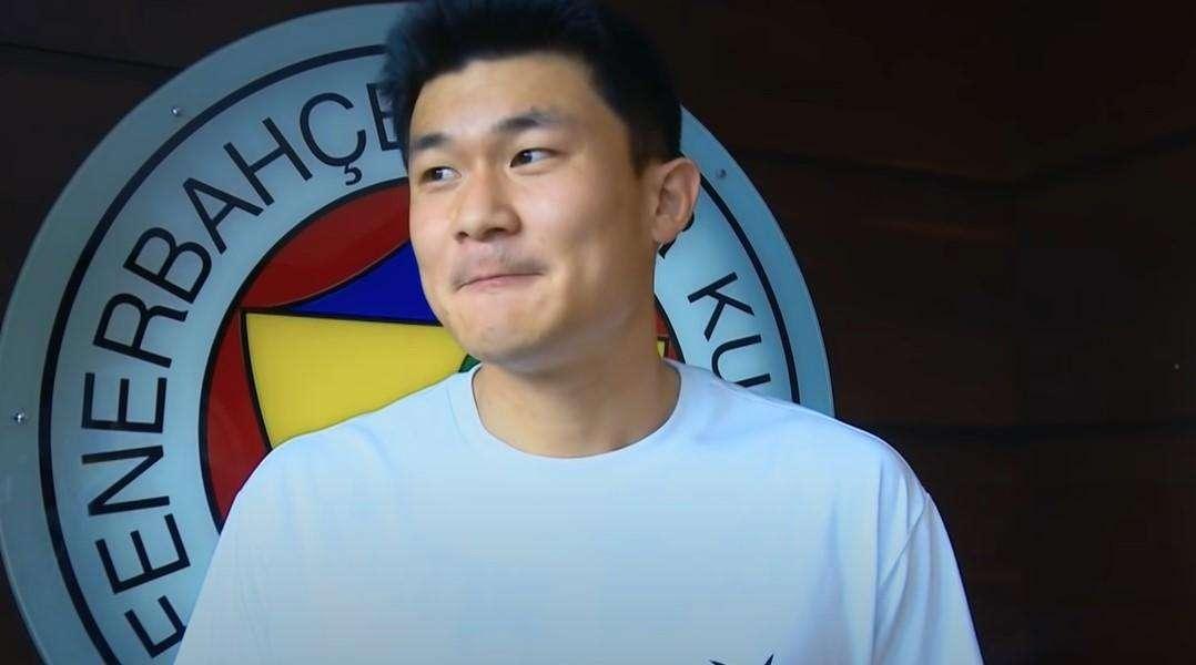 Gazzetta - Kim Min-jae, duro e taciturno in campo ma fuori ha il cuore d'oro (come Koulibaly)