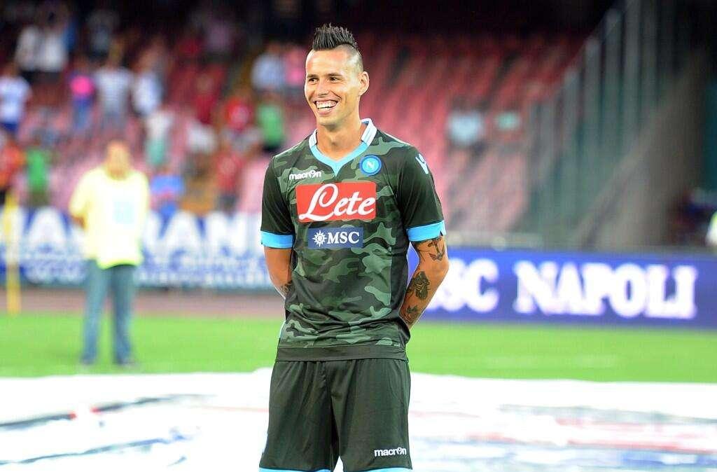 FOTO – Hamsik indossa la divisa mimetica: sarà un Napoli da battaglia