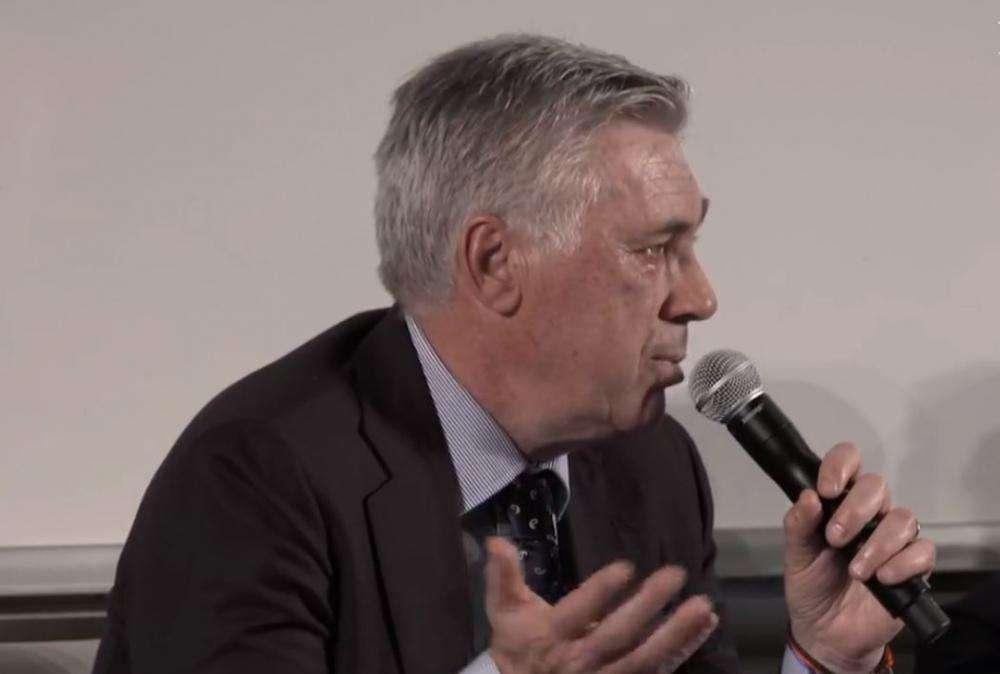 Ancelotti saldissimo a Napoli: "Sono stato al Milan otto anni, ora voglio battere questo record con il Napoli!"