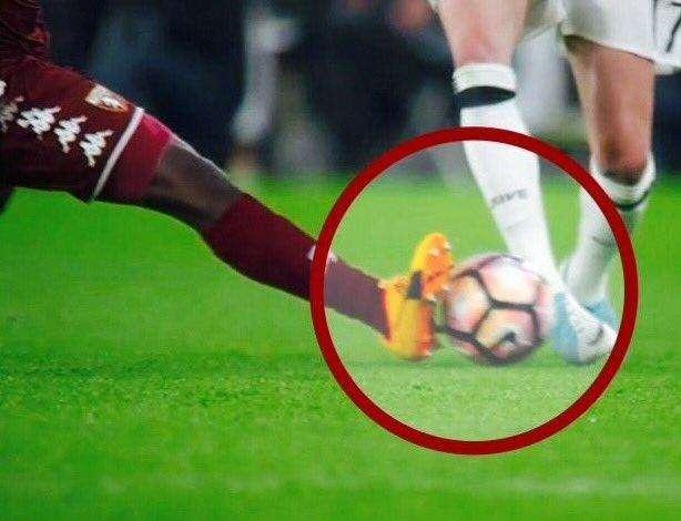 Cesari sicuro: "Acquah voleva giocare il pallone, impatto inevitabile. L'espulsione non c'era!"