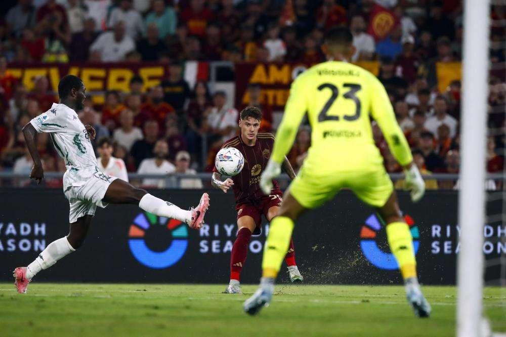 Accostato al Napoli, Zalewski viene reintegrato in rosa dalla Roma