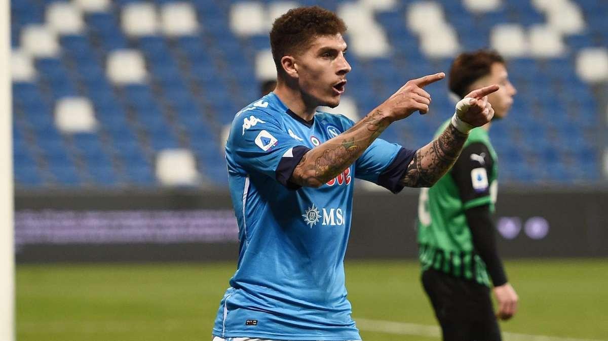 RILEGGI LIVE - Napoli-Crotone 4-3, è finita: un gran gol di Di Lorenzo evita una figuraccia!