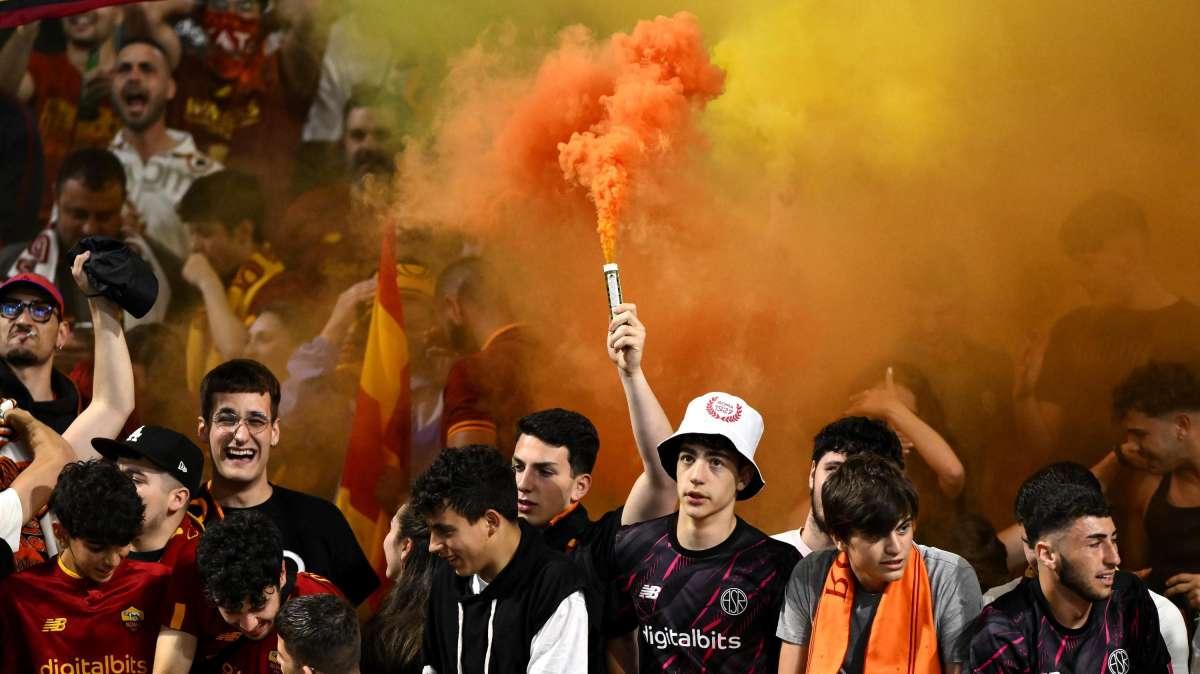 UFFICIALE - UEFA, non solo la stangata a Mourinho: multa alla Roma e una trasferta vietata