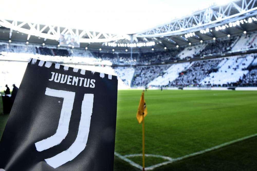 VIDEO - A Juve Tv si parla sempre di Sarri: "Grande gioco? Per i pochi cambi. Più se ne parla peggio è per loro..."