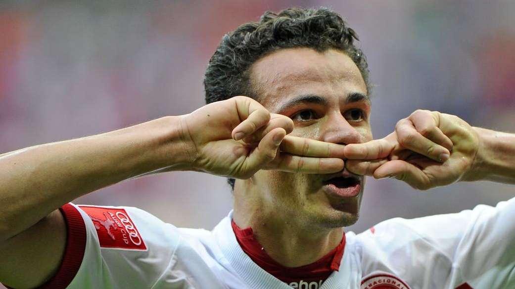Sportmediaset - Nuovo assalto del Napoli per Damiao. Roma su Amelia, rischia di saltare l’arrivo di Julio Cesar in azzurro