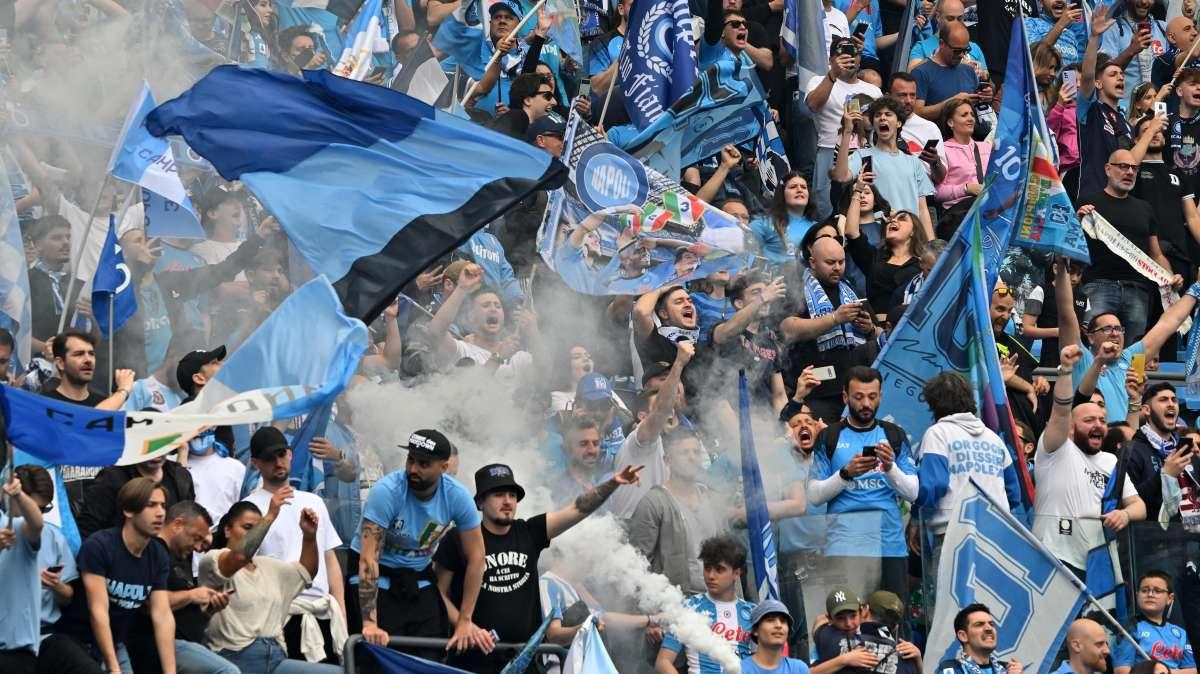 Da brividi! Come una partita dal vivo allo stadio: al Maradona manca solo la squadra