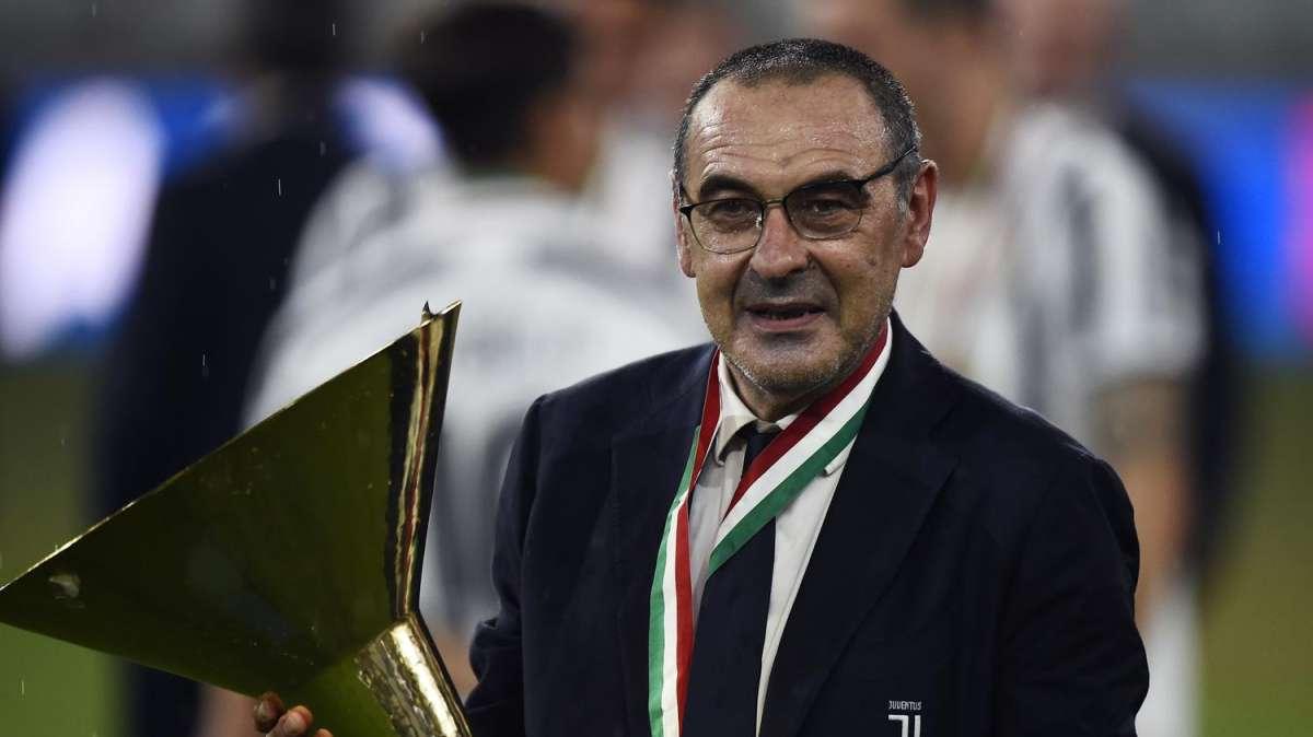 C'è chi scommette sul clamoroso ritorno di Sarri: spunta la volontà del tecnico