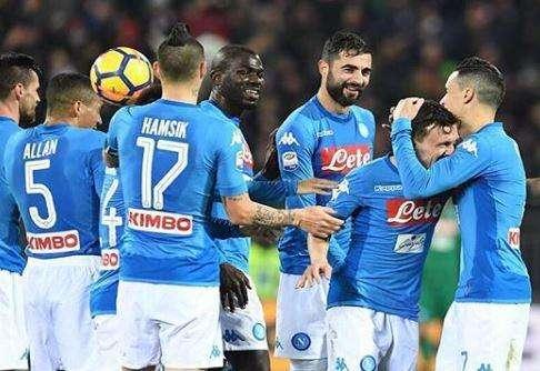 FOTO - Albiol festeggia sui social dopo la vittoria contro il Cagliari: "Squadra!"