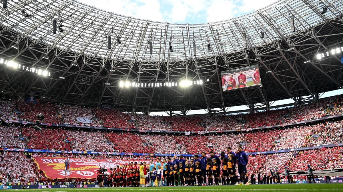Dall'Inghilterra: “Tifosi invitati a non indossare i colori del club e a evitare il centro”