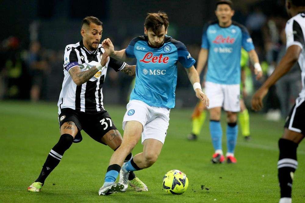 Napoli, entusiasmo scudetto: festa anche in Georgia e Corea