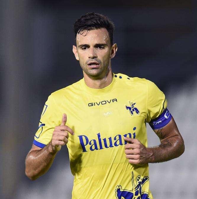 Fallo di Radovanovic che provoca Insigne: Mario Rui s'infuria e prende il giallo!