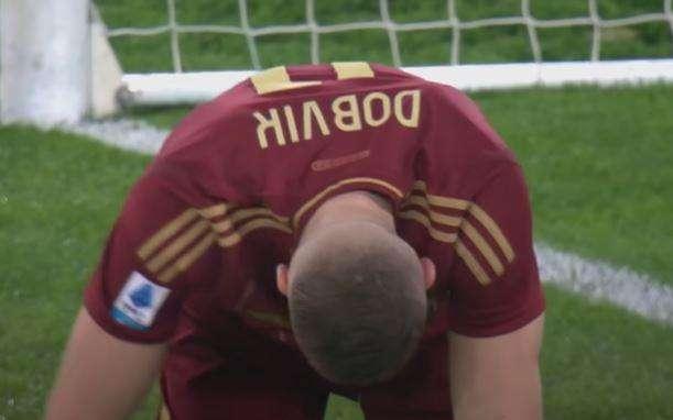 Roma, errore clamoroso: sbagliato il nome di Dovbyk sulla maglia