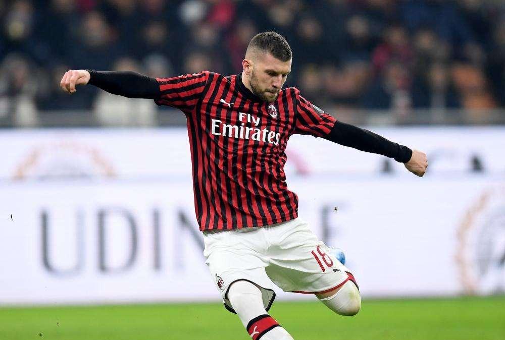 Gol e spettacolo a San Siro: il Milan vince all'ultimo respiro