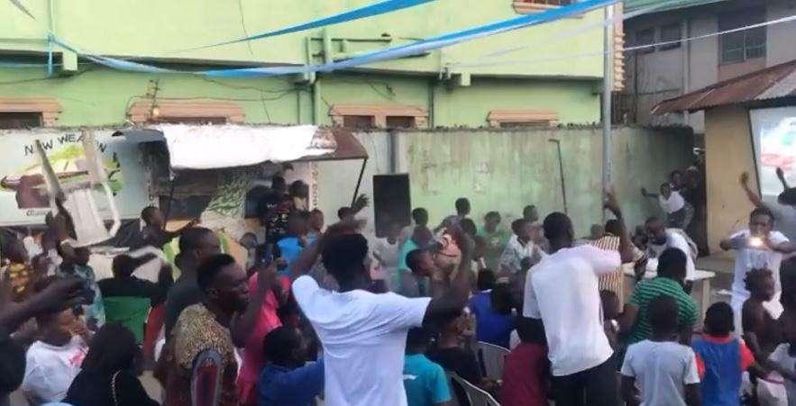 VIDEO - A Lagos si tifa Napoli: nigeriani in estasi per Osimhen e lo Scudetto