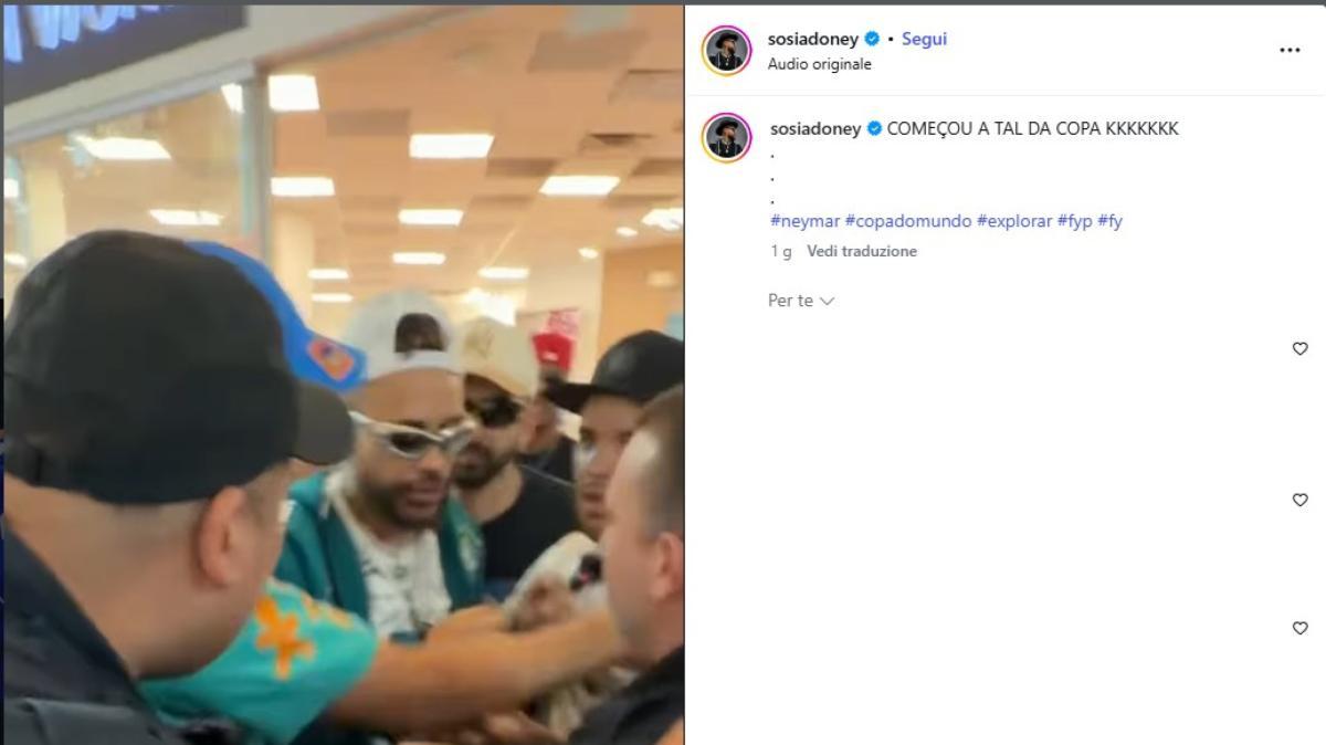 Incredibile in Usa: il sosia di Neymar scatena il caos in un centro commerciale