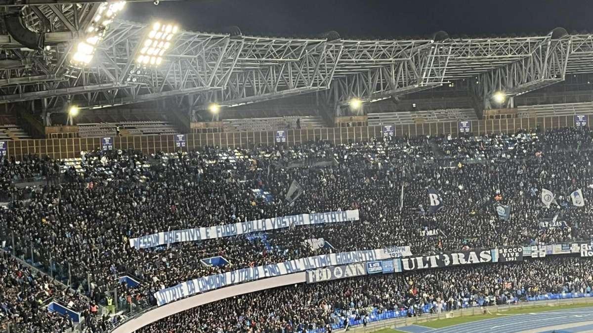 FOTO - La Curva B sprona la squadra: "Nessun obiettivo è fuori portata. Lottate da campioni" 