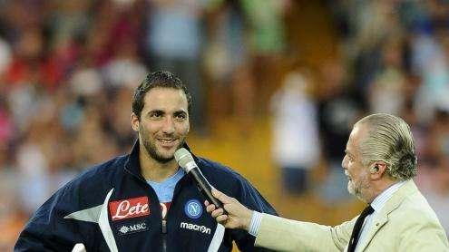 Higuain incontra ADL: “Presidente, completi la rosa che vinciamo tutto”. Il Pipita chiede colpi da scudetto