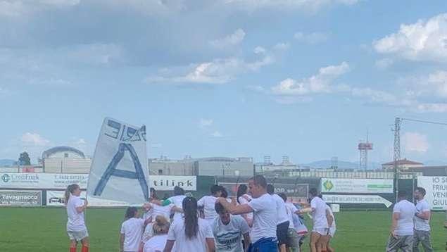 VIDEO - "Sarò con te...", il Napoli femminile festeggia la promozione in Serie A