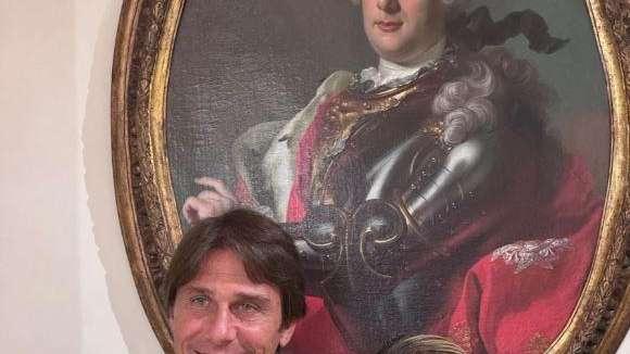 Conte si gode la città, visita al Cristo Velato: "Ha parlato di arte e calcio con la direttrice"