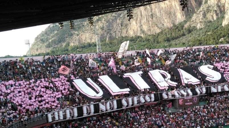 Clamoroso Palermo, altro incubo: niente fideiussione e salta l'iscrizione alla B