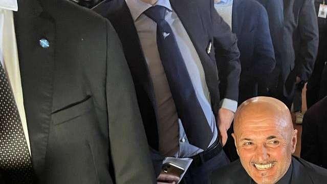 Spalletti da Don Luigi Merola: visita alla fondazione a cui ha donato 5mila euro