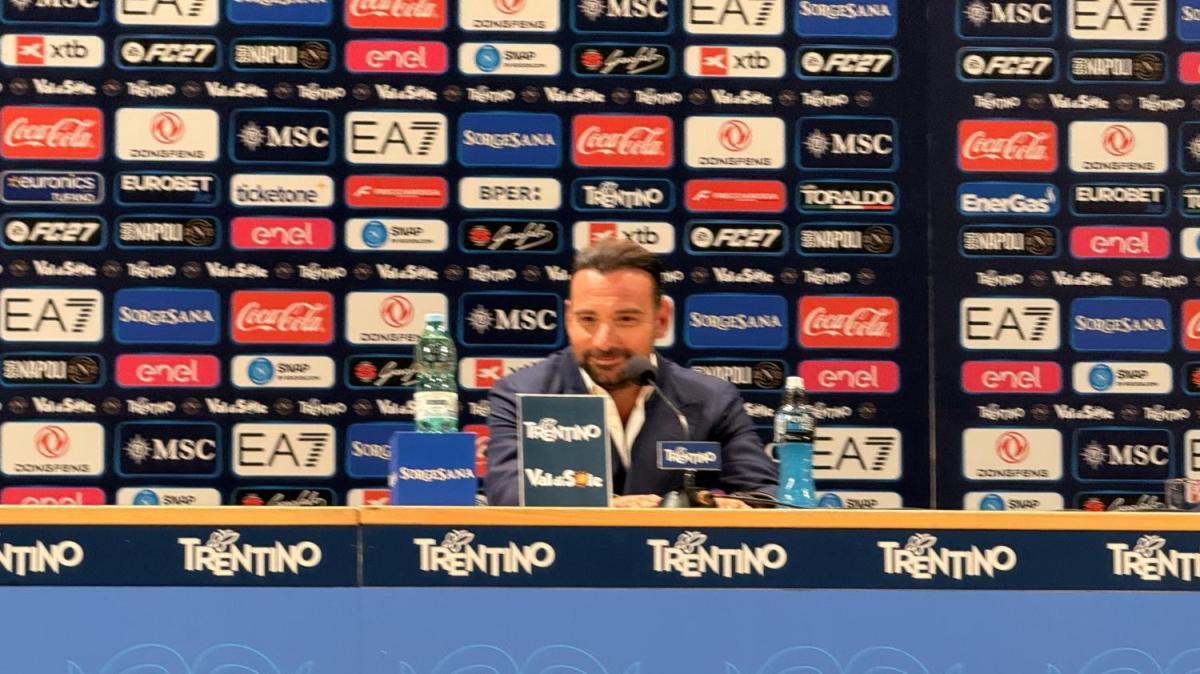Napoli non può investire? Manna precisa: “Può, ma c’è il parametro Uefa del costo rosa…”