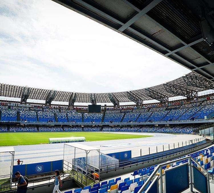Abbonamenti, Napoli (per ora) terz'ultimo in serie A: doppiato da romane, Lecce e Fiorentina