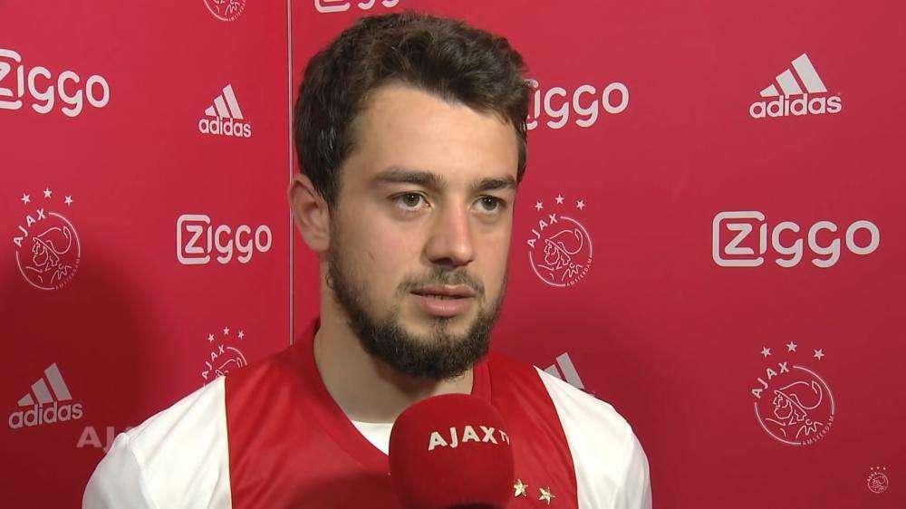 Younes insiste: "Non ho firmato contratti col Napoli e per motivi personali sono rimasto all'Ajax" 