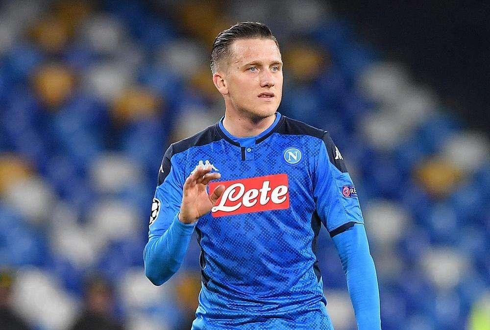 FOTO - Zielinski rinnova l'accordo con gli attuali agenti, l'annuncio sui social