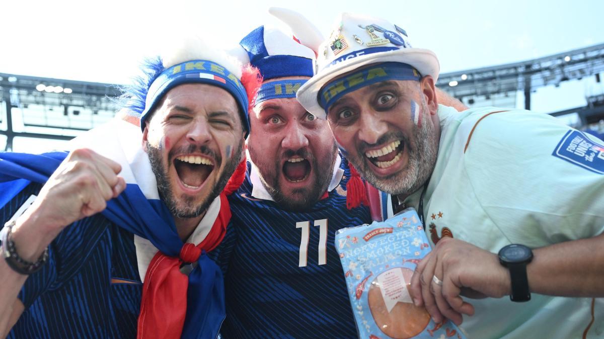 Francia in semifinale Mondiale: a Parigi feste, cori e cortei senza incidenti