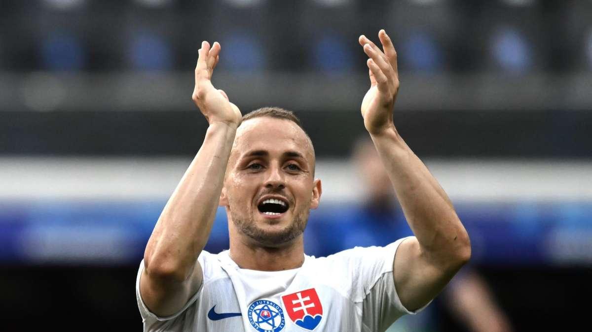 Svezia-Slovacchia, le formazioni: Calzona con Lobotka dal 1'