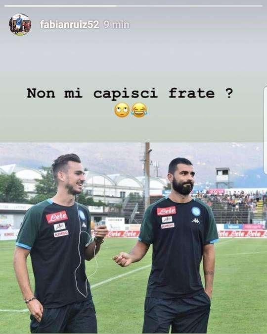 FOTO - Fabian già scherza in napoletano, immagine con Albiol: "Non mi capisci, frate'?"