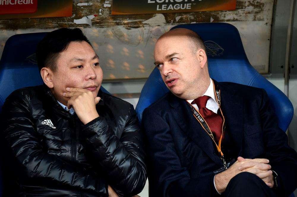 Sky, Camicioli: “Il Milan ha problemi societari mal digeriti dai calciatori. Contro il tridente azzurro…”