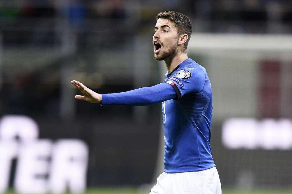 Premium, Menga: “Torreira? La valutazione reale è un’altra. La famiglia di Jorginho vorrebbe restare…”