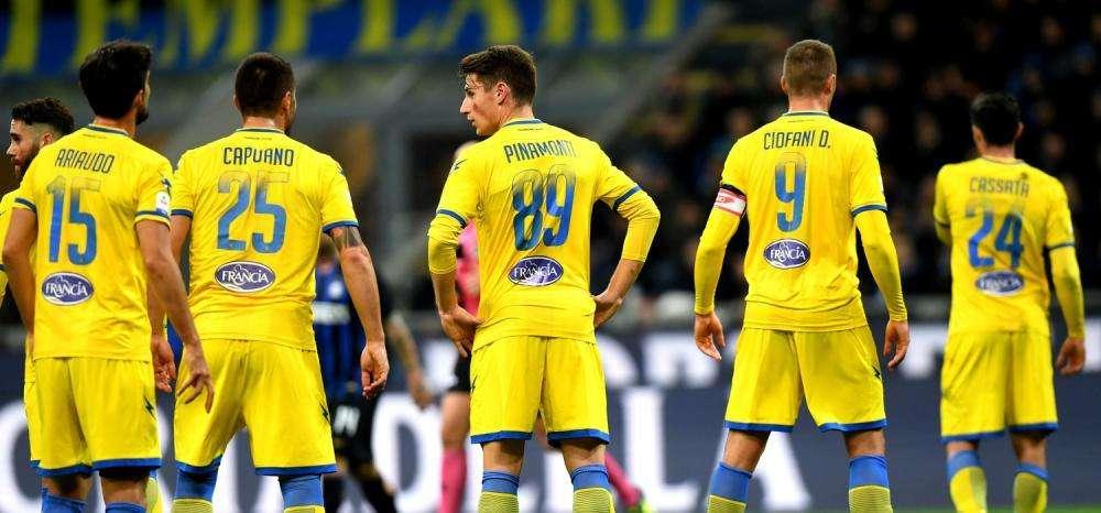Frosinone, ripresa degli allenamenti in vista del Napoli: a parte Cassata, out in due