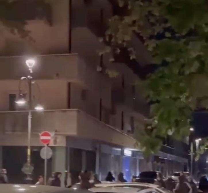 VIDEO - Vergogna ad Avellino: raid contro i tifosi del Napoli che festeggiavano