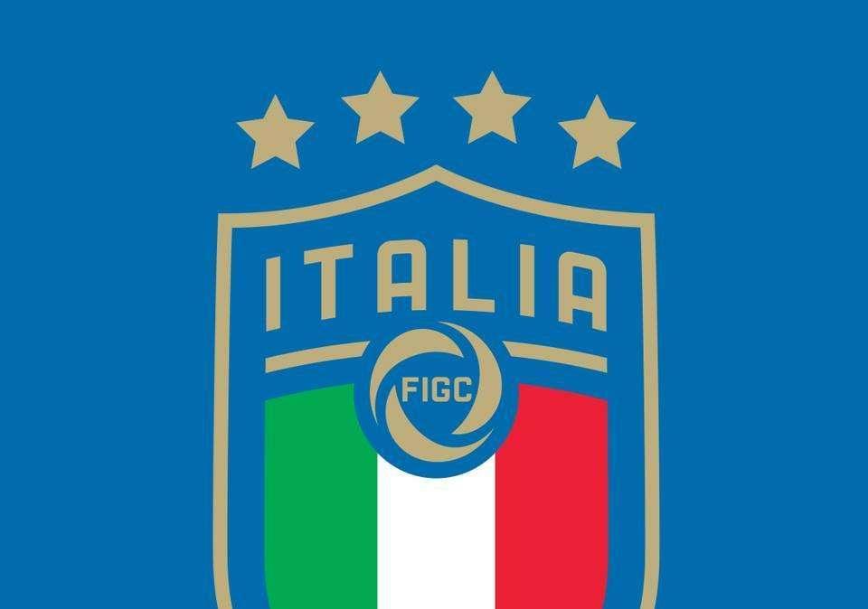 FOTO - Presentato il nuovo logo della nazionale italiana: in bella mostra le quattro stelle
