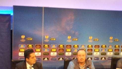Benitez: "Giocando così devono preoccuparsi le altre. Quante falsità sui cambi, il dominio dell'Inter, il calo fisico... Dinamo Mosca? Ha attaccanti d'alto livello", Albiol: "Domani conta solo vincere"