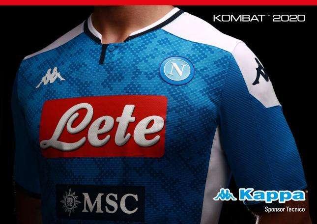 FOTO&VIDEO: Ecco la nuova maglia del Napoli! Strisce bianche, pixel sull'azzurro e colletto blu navy